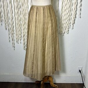 Nic + Zoe Tan Tuck and Pleat Skirt Tencel blend Fully Lined Size 4